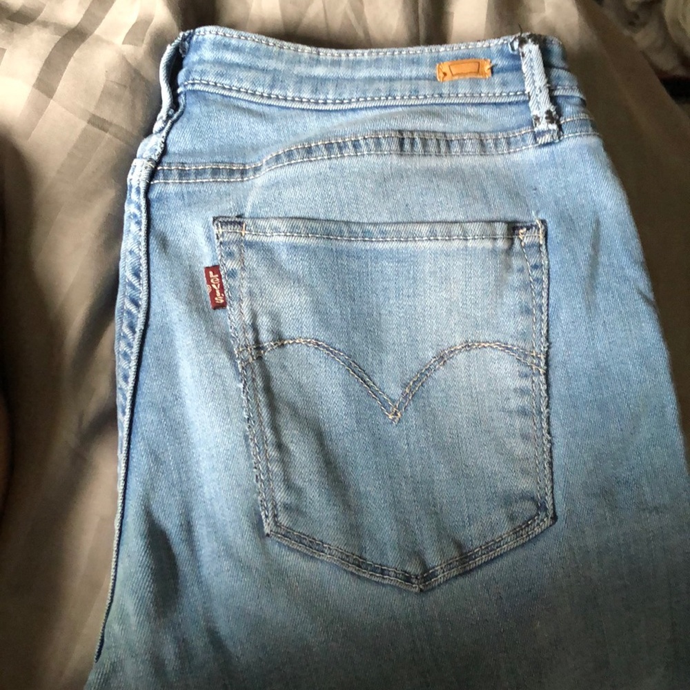 Levi jeggins size 29